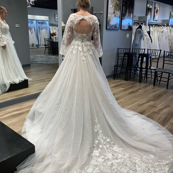 White Wedding Dress with Elegant Lace Details Morilee Sylvie Size 8